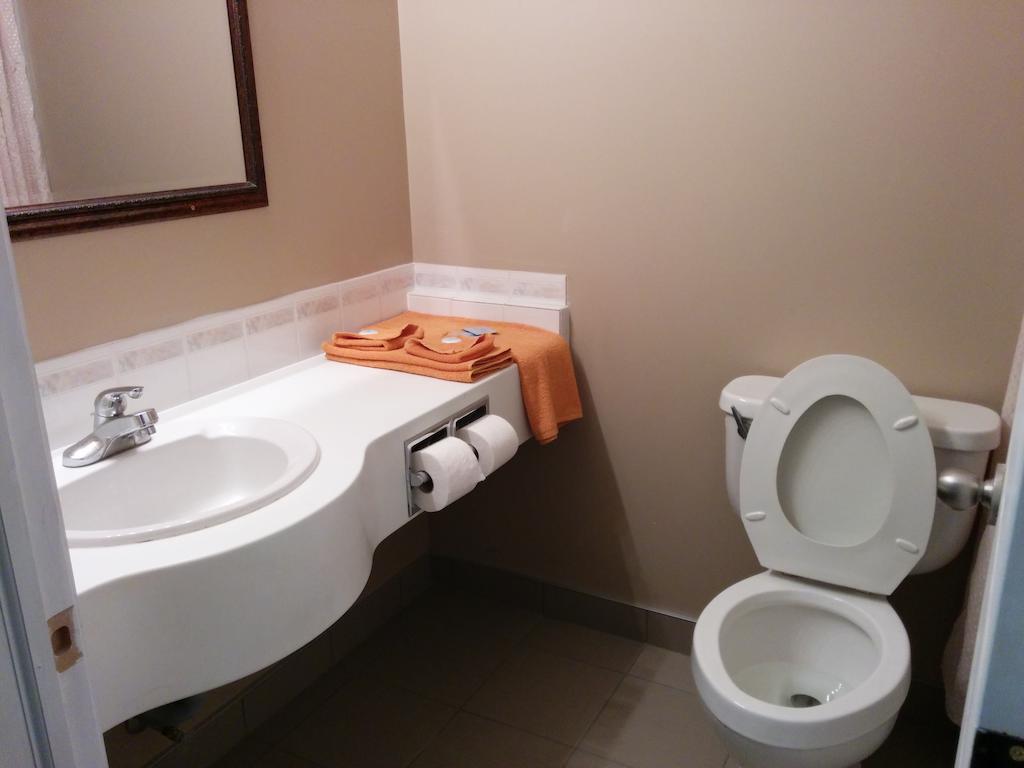 Bonnyville Hotel Dış mekan fotoğraf